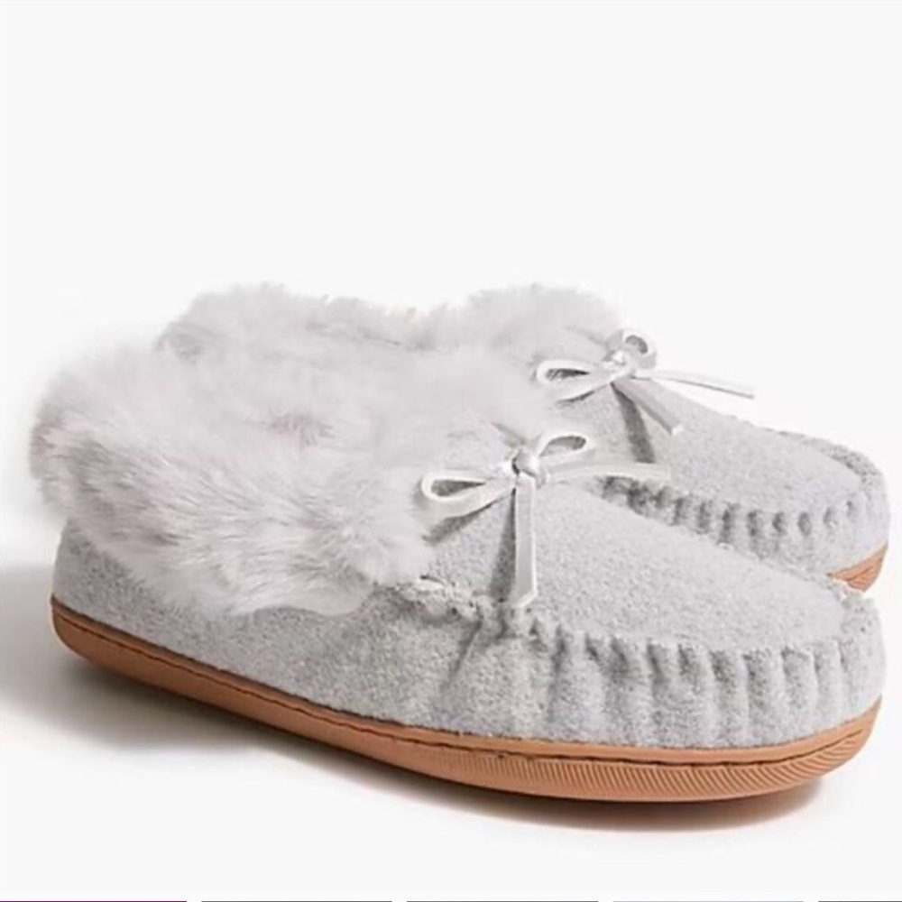 J Crew Cozy Gray Faux Fur Slippers